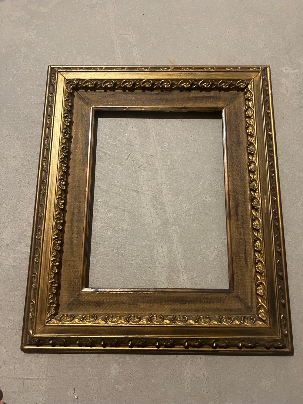 Vintage Ornate Gold Decorative Picture Frame - Classic Home Accent